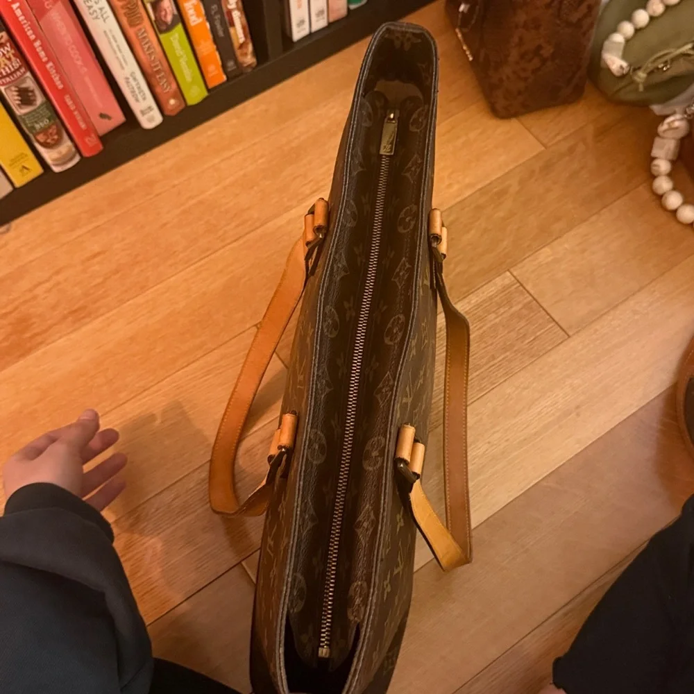 Louis Vuitton Monogram Luco Tote - Picture 10 of 11